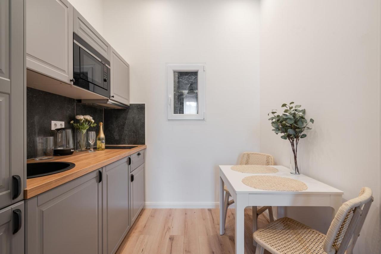 A62 - Akacfa Street Central Residence - Best Location By Bqa 부다페스트 외부 사진