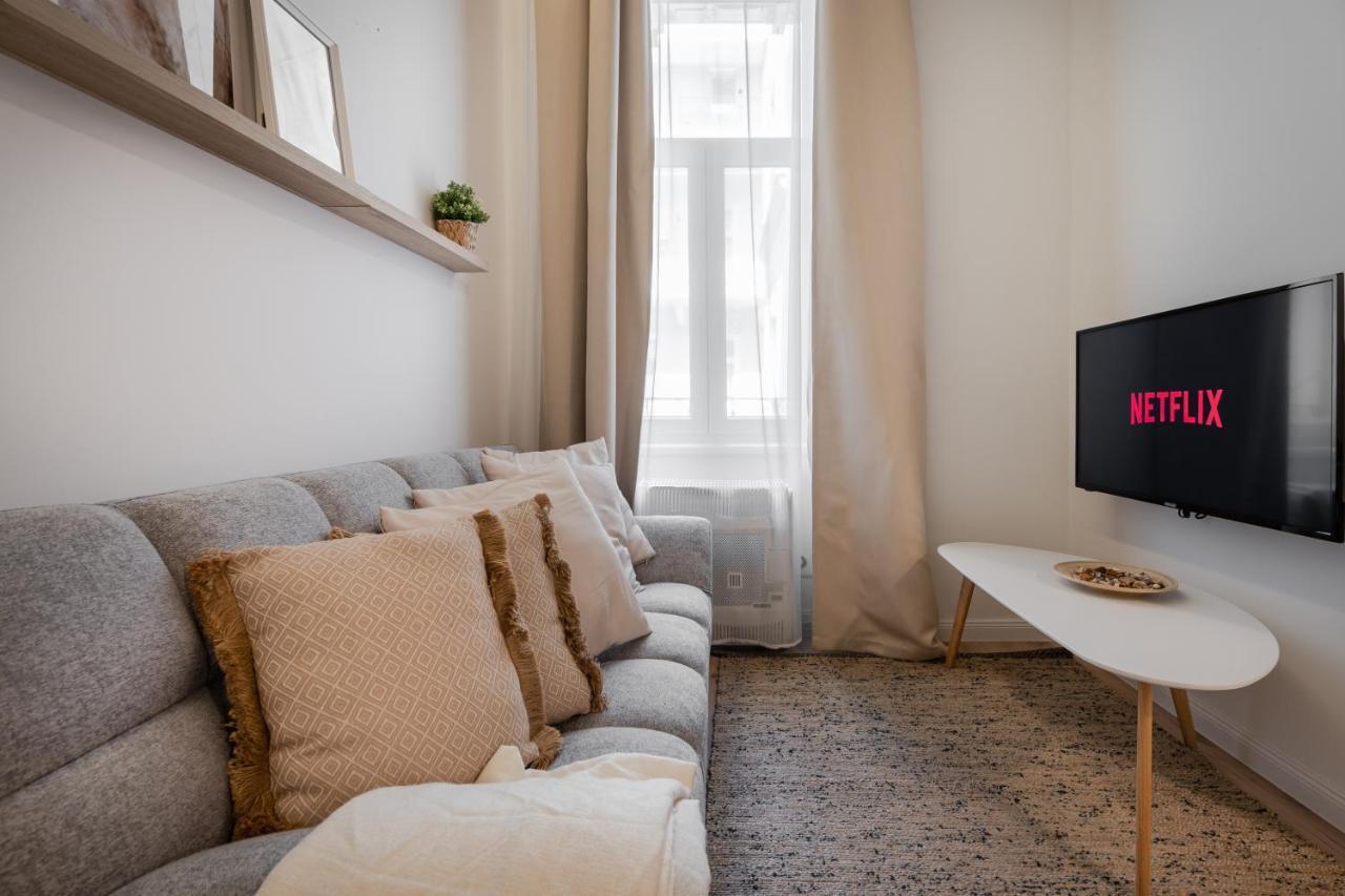 A62 - Akacfa Street Central Residence - Best Location By Bqa 부다페스트 외부 사진